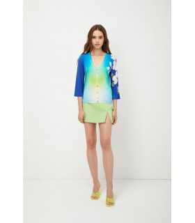 V neck knitted jacket with 3/4 sleeves and Shaded print